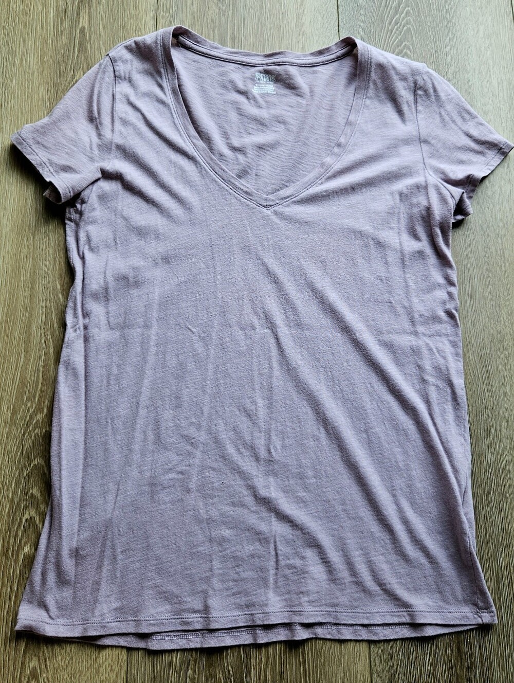 PINK Victoria's Secret Light Purple Lavender V-Neck Short Sleeve Tee Shirt